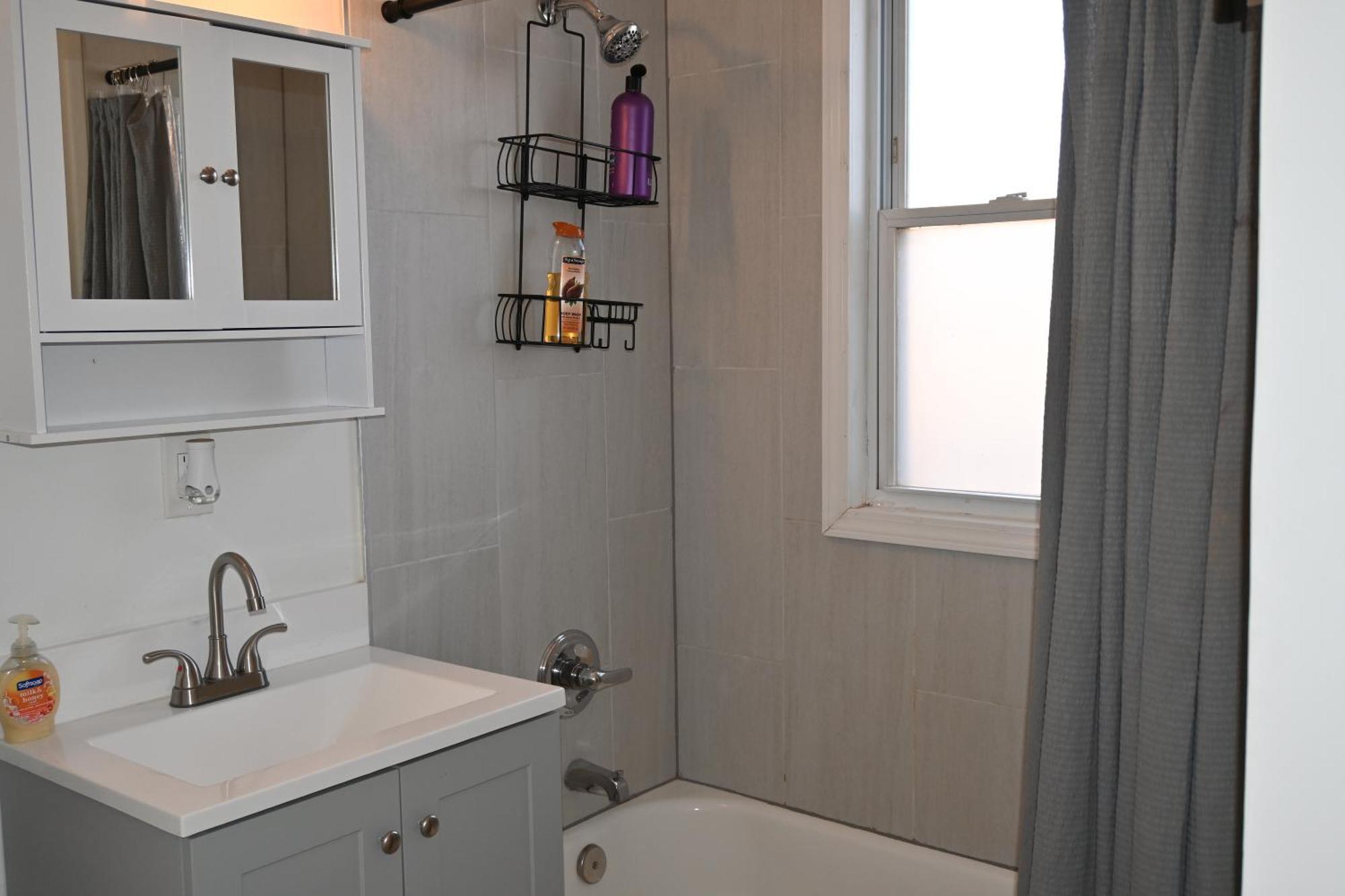 Downtown 2br Family Pet Friendly Appartement